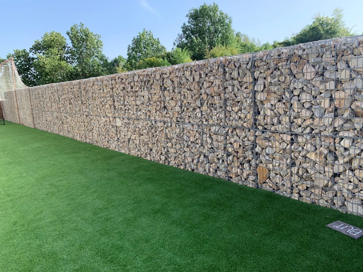 Pierre à gabion, couleur gris nuancé, calibre 80 - 120 mm