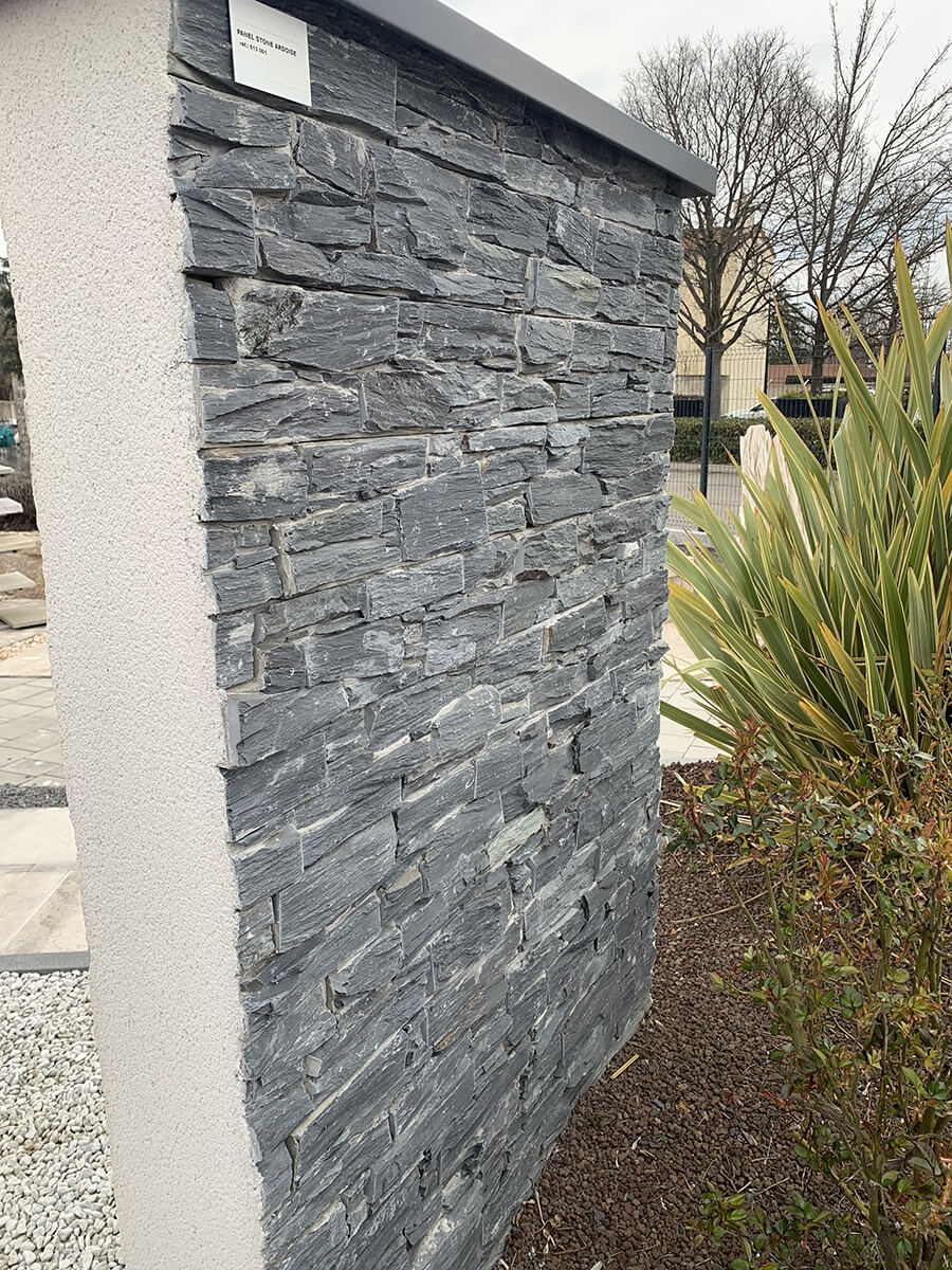 Plaquette en pierre naturelle ardoise noire, format Z, L.55 x l.15 x ép.4/5 cm