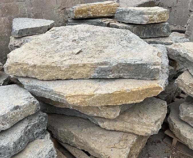 Marche palière en grès naturel, jaune/gris nuancé, ép.15/17 cm format variable