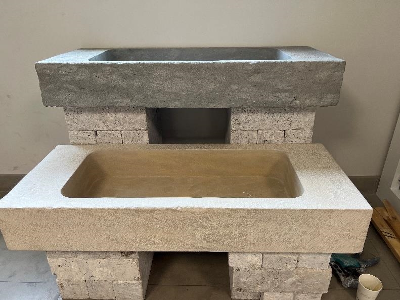 Vasque en pierre naturelle Francaise, coloris gris