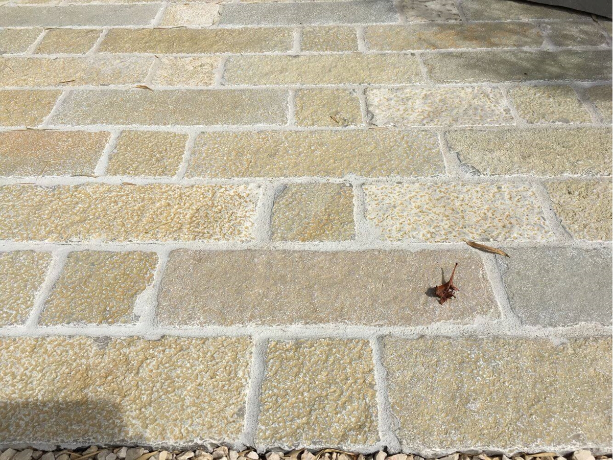 Pavé en pierre naturelle tandur, couleur jaune, l.12 x ép. 4 cm x longueur libre