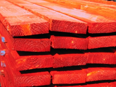 Planche garde-corps, couleur rouge, L. 4 m x l. 15 cm x ep. 32 mm