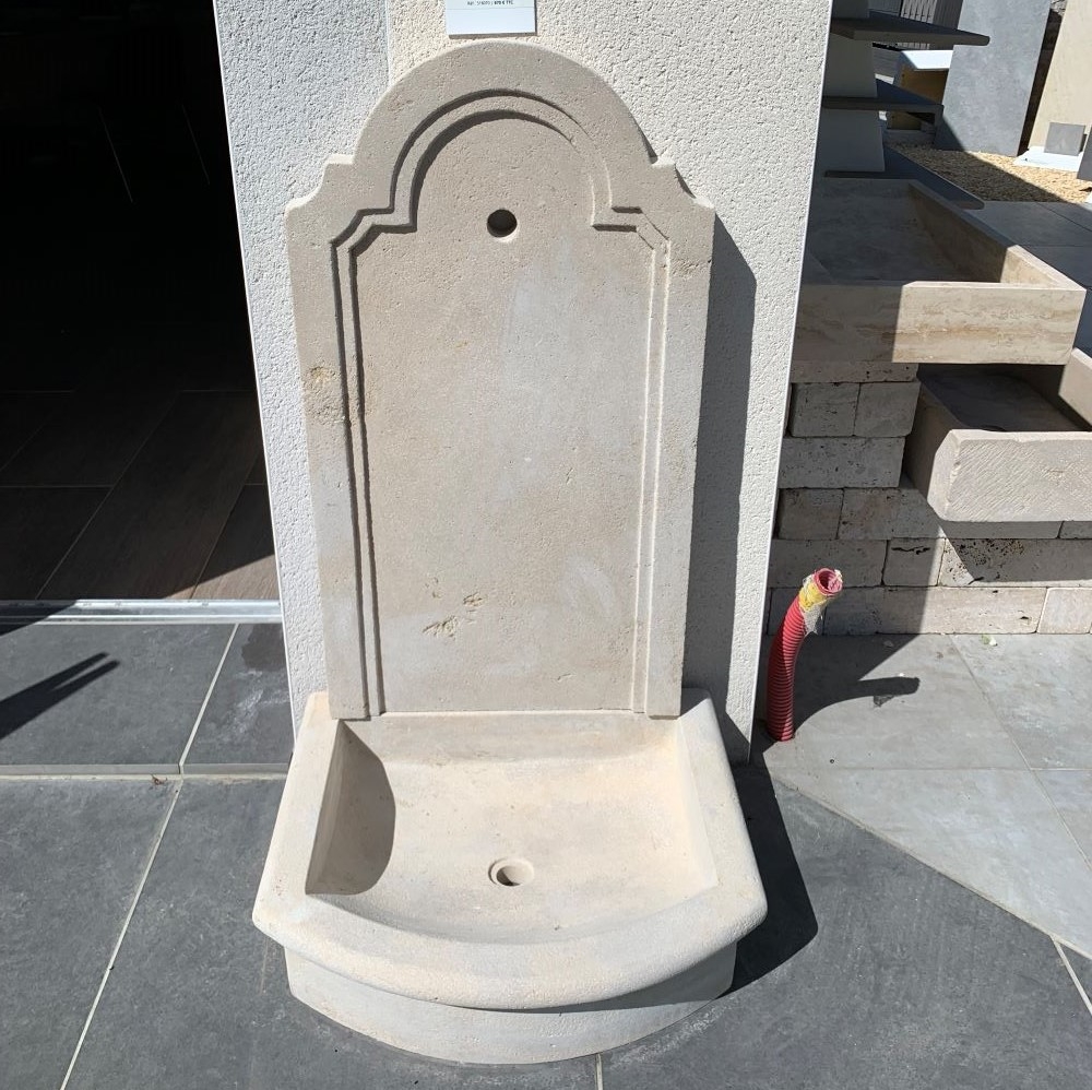 Fontaine murale en pierre naturelle et recevoir façonné main