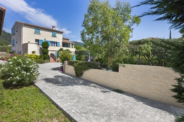 Parement Tholet imitation pierre, pierre reconstituée, couleur aquitaine