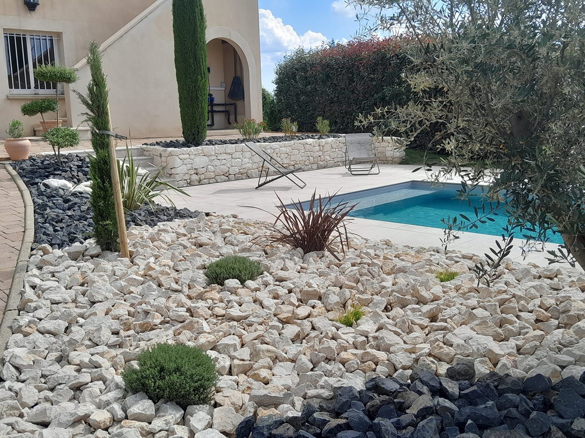 Pierre beige décorative concassée, calibre 30 à 80 mm