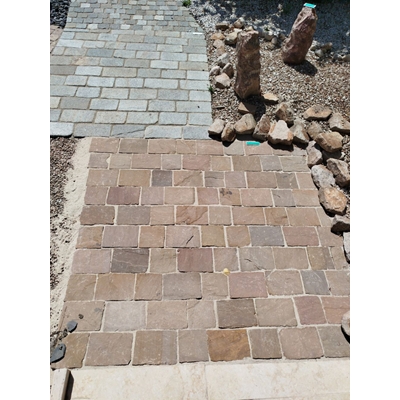 Pavés en grès d'inde kandla, clivés, coloris sable, ép.4 à 6 cm, longueur libre