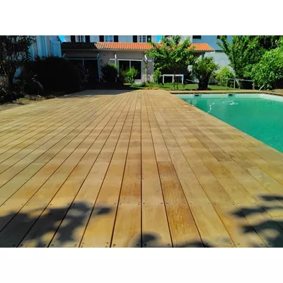 Lame de terrasse en bois exotique Garapa, couleur miel, Sect 14 x 2 cm