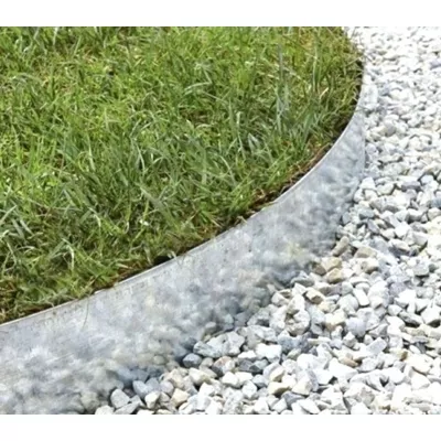 Bordure plane de jardin en acier galvanise, couleur gris métal
