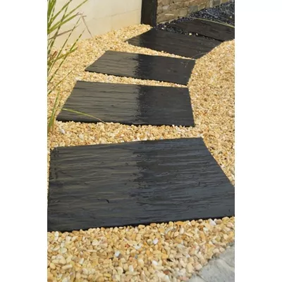 Pas japonais en schiste noir avec aspect rustique, ép.3/7 cm