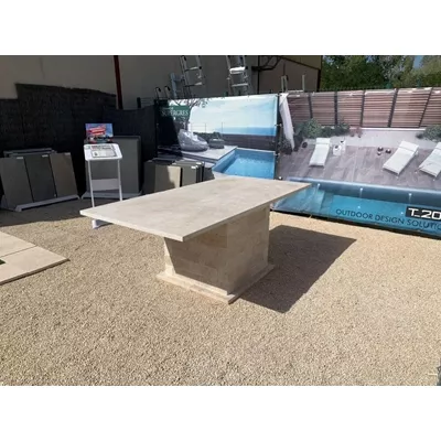 Table en travertin, coloris mix beige, L.200 x l.100 x ép. 3 cm