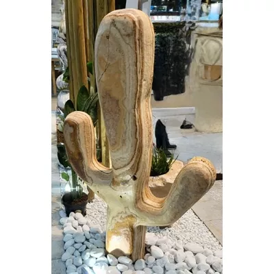 Monolithe en pierre naturelle, forme cactus, grand format