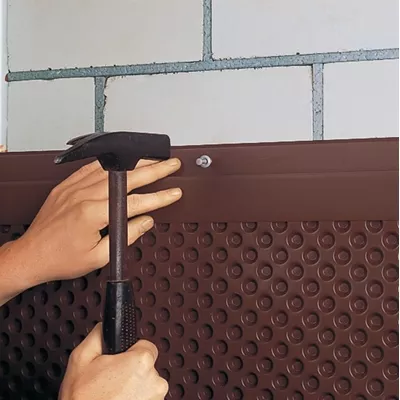 Profilé de finition PVC pour membrane de fondation, long. 2 m