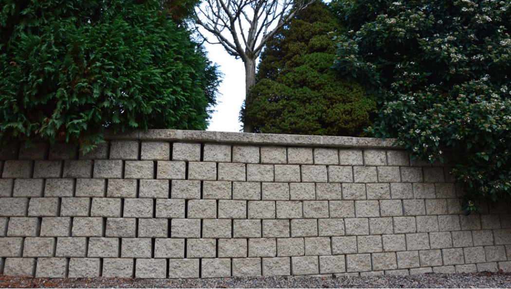 Le bloc béton de soutènement THOMUR : utilisations et installation