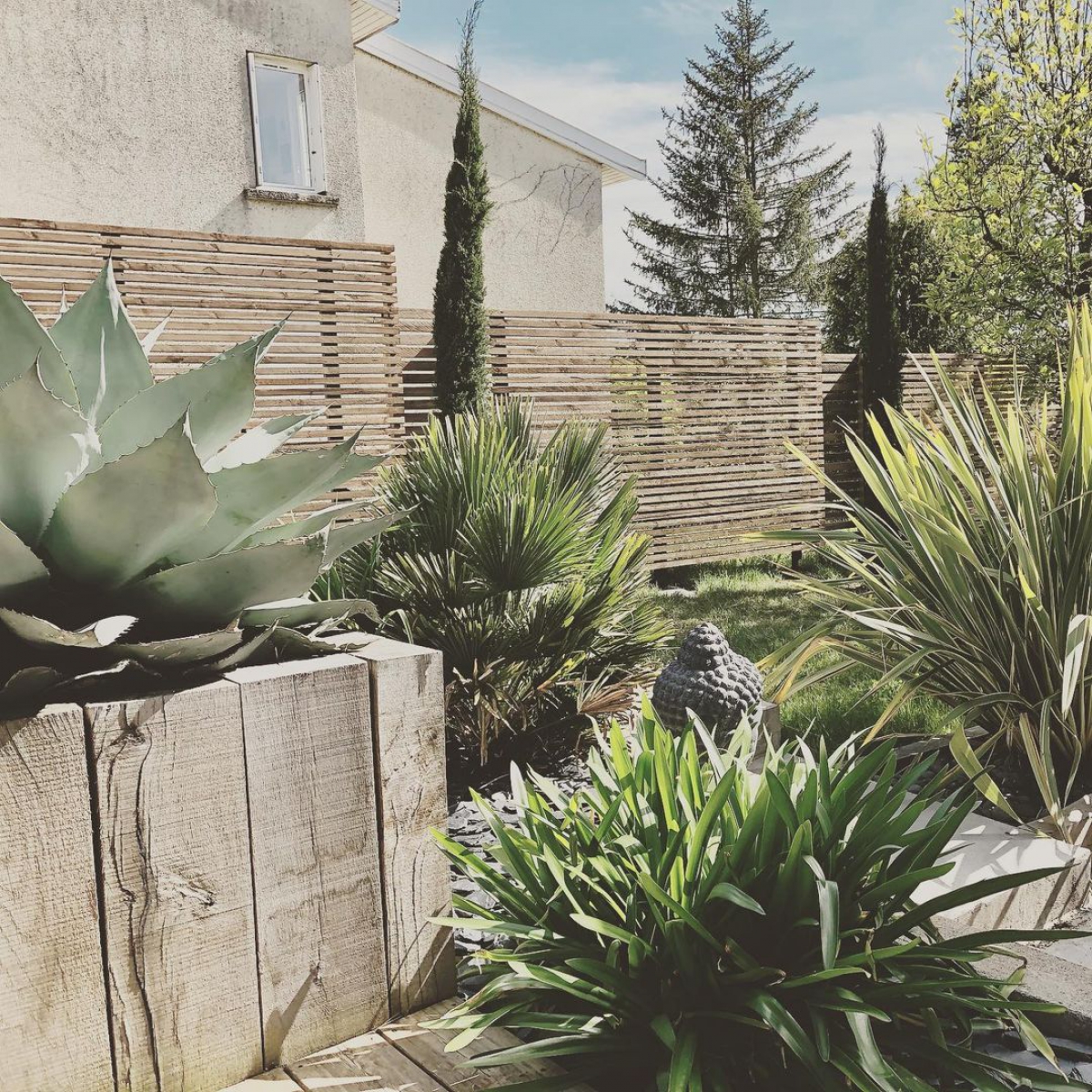 Brise vue ajouré en bois